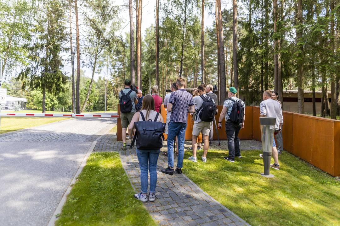 Seimo nariai apsilankė prabangiajame Gulbinų kvartale