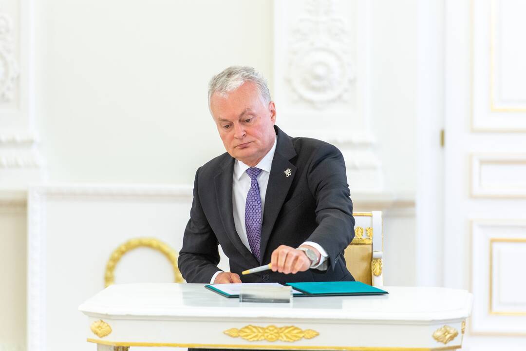 Prezidentas priima teisėjų priesaikas