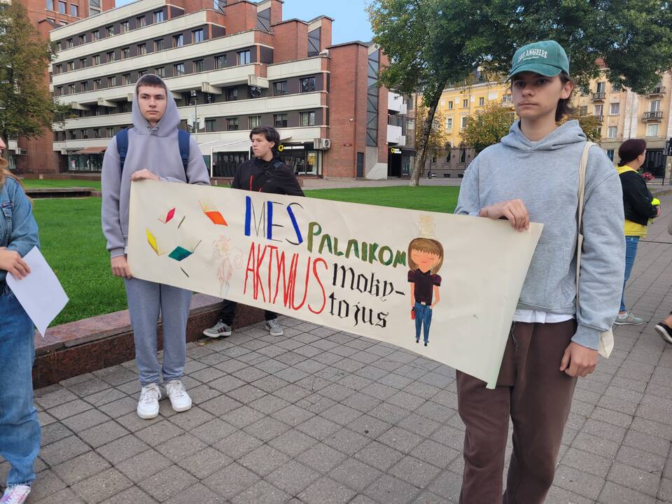 Mokytojų eisena iš Klaipėdos
