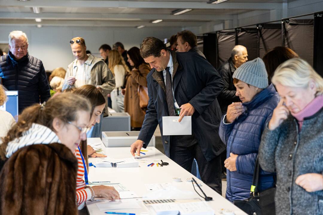2024-ųjų Seimo rinkimai: tęsiasi išankstinis balsavimas