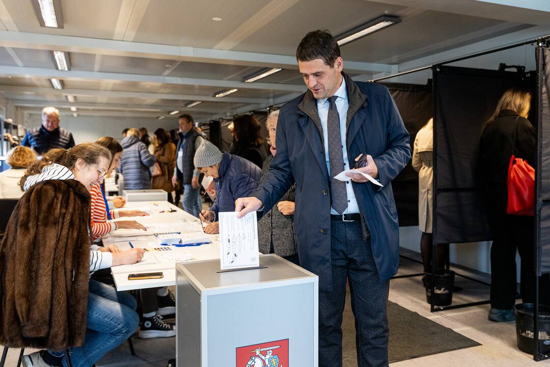 2024-ųjų Seimo rinkimai: tęsiasi išankstinis balsavimas