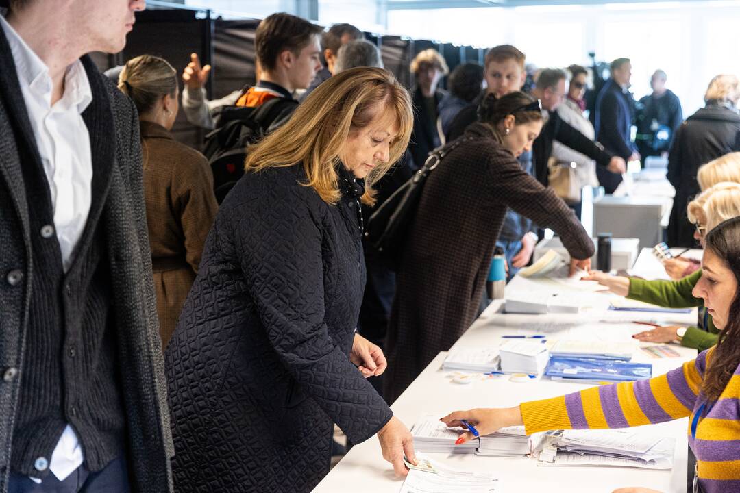 2024-ųjų Seimo rinkimai: tęsiasi išankstinis balsavimas