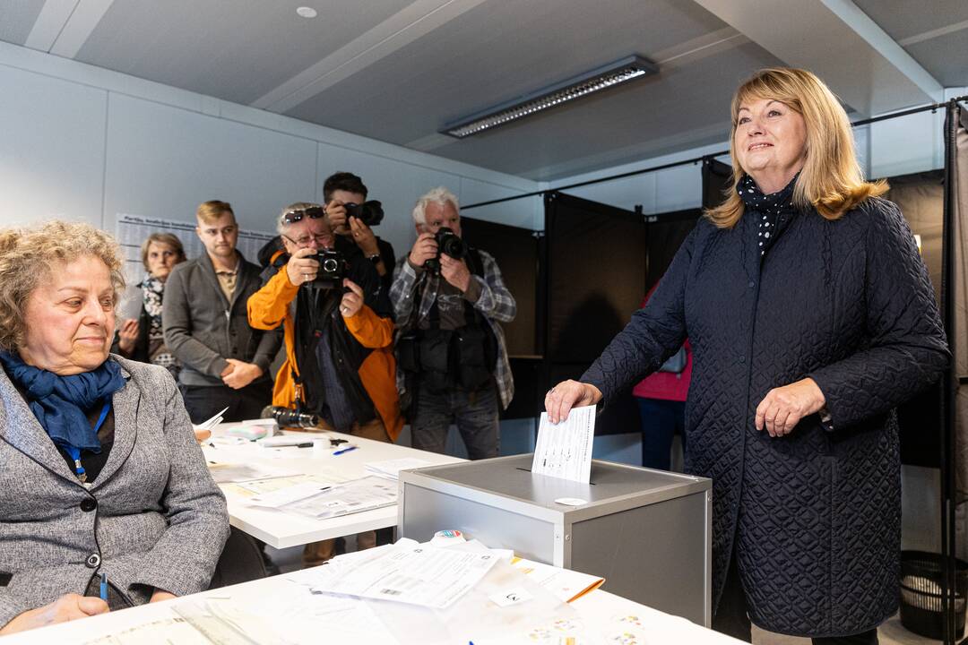 2024-ųjų Seimo rinkimai: tęsiasi išankstinis balsavimas