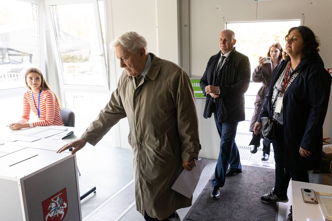 2024-ųjų Seimo rinkimai: tęsiasi išankstinis balsavimas