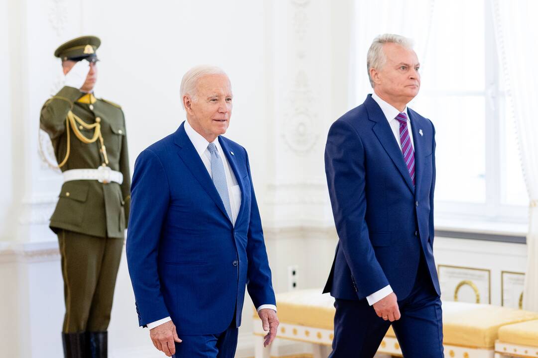 J. Bidenas Vilniuje susitiko su G. Nausėda