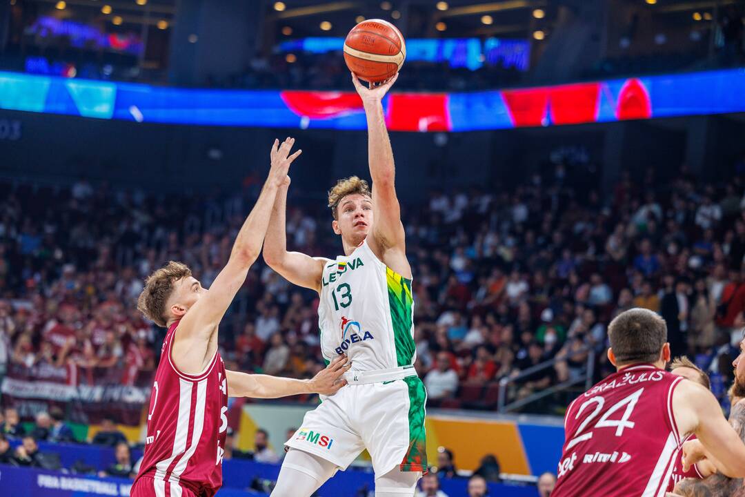 Pasaulio krepšinio čempionatas Filipinuose: Lietuva – Latvija 63:98