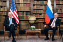 Ženevoje prasidėjo JAV prezidento J. Bideno ir Rusijos lyderio V. Putino susitikimas