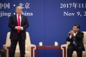 Donaldas Trumpas (kairėje) ir Xi Jinping