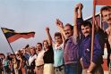 Istorija: Baltijos kelyje 1989 m. rugpjūčio 23 d. tuometis &quot;Tarybinės Klaipėdos&quot; vyriausiasis redaktorius A.Stanevičius iš važiuojančio automobilio užfiksavo gyvąją klaipėdiečių grandinę.