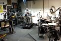 Vaizdo siužete - pasaulį užkariaujantys robotai „metalistai“