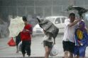 Pietų Kinijoje siaučia stiprus taifūnas Nesat