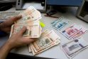 Baltarusijos rublis tarpbankinėje rinkoje prarado daugiau nei 40 proc. vertės