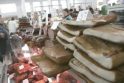 Pranašumas: turgaus prekiautojai mėsą iš Lenkijos įsiveža ne tik pigiau, bet ir prekiauja išvengdami mokesčių.