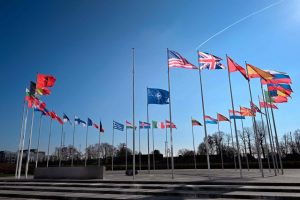 Švedija per ceremoniją Vašingtone oficialiai tapo 32-ąja NATO nare 