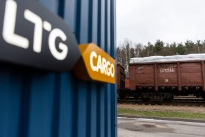 „LTG Cargo“ išbandė krovinių vežimą per Latviją iki Estijos