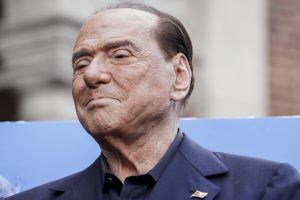 Už sukčiavimą teistas S. Berlusconi tikisi grįžti į Italijos parlamentą