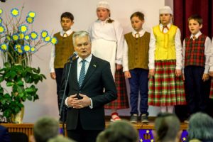 G. Nausėda vaikams: įstojimas į ES ir NATO yra didžiulė Lietuvos sėkmė