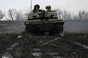 Naujasis Ukrainos kariuomenės vadas fronte: padėtis itin sudėtinga
