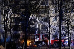 Vilniaus savivaldybės komisija svarstys siūlymus dėl Viršuliškėse degusio namo konstrukcijos