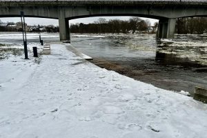 Ugniagesiai įspėja apie gresiantį pavojų: susidarė pavojingas gamtos reiškinys