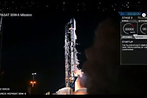 „SpaceX“ 50-tą kartą paleido raketą „Falcon 9“