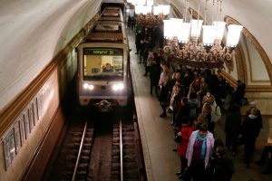 Maskvos metropolitene antrąkart per tris dienas strigo traukinių eismas