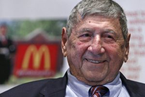 Mirė legendinio mėsainio „Big Mac“ išradėjas