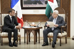 Palestiniečių lyderis ragina E. Macroną sustabdyti Izraelio veiksmus Gazos Ruože