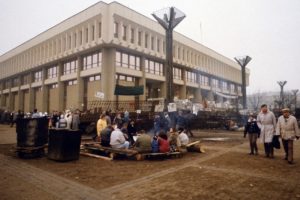 1991 metų sausio 8-oji – diena, kai iškilo pavojus parlamentui
