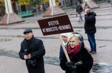 Protestas dėl NT mokesčio: jeigu matysiu, kad iš manęs atima namus, aš juos sudeginsiu