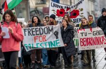 Kaune pražygiavo eitynės „Laisvė Palestinai“: nuo provokacijų saugojo pareigūnai