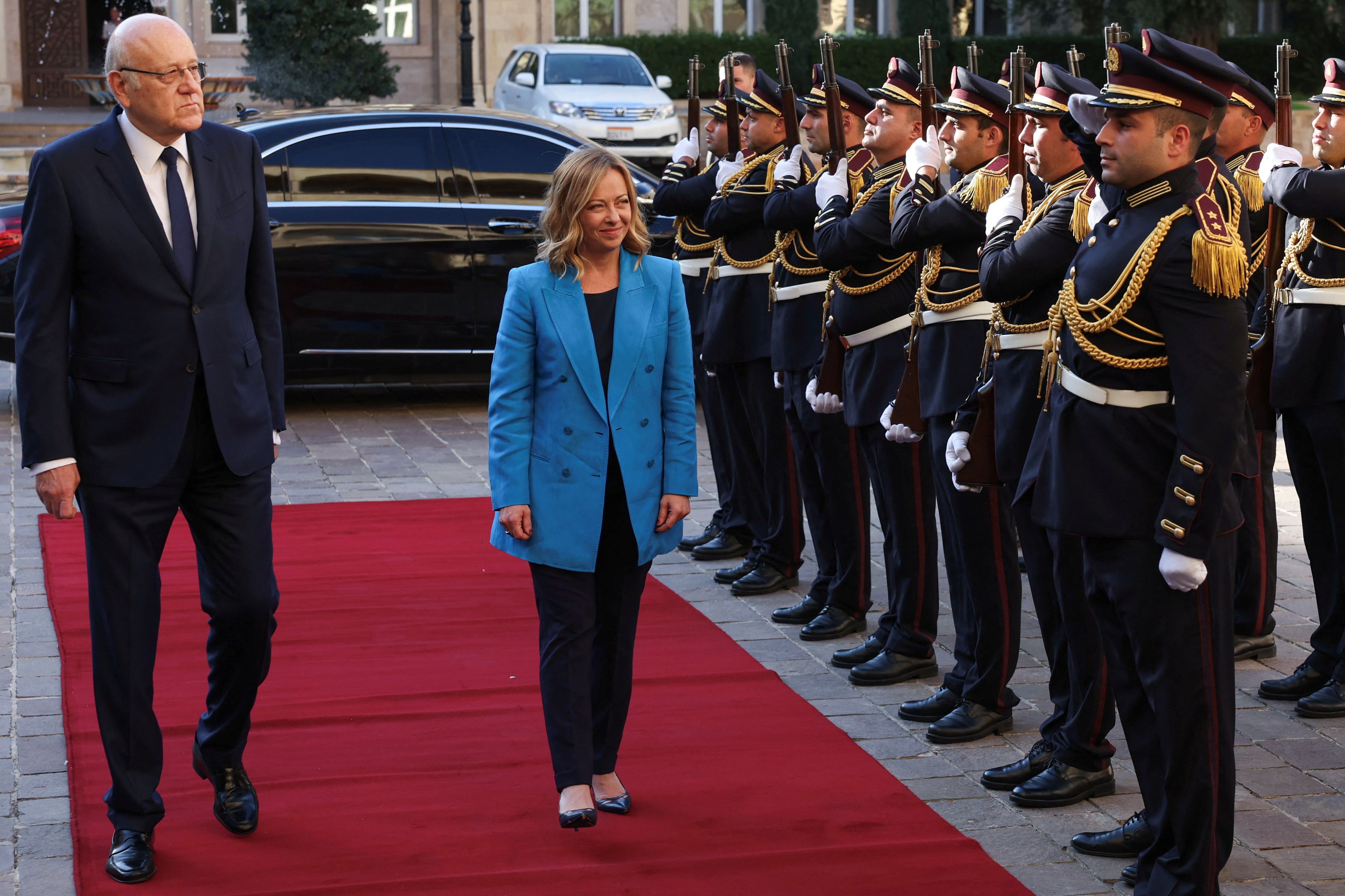 Dopo l’uccisione dei caschi blu dell’Onu, il primo presidente del Consiglio italiano va in Libano