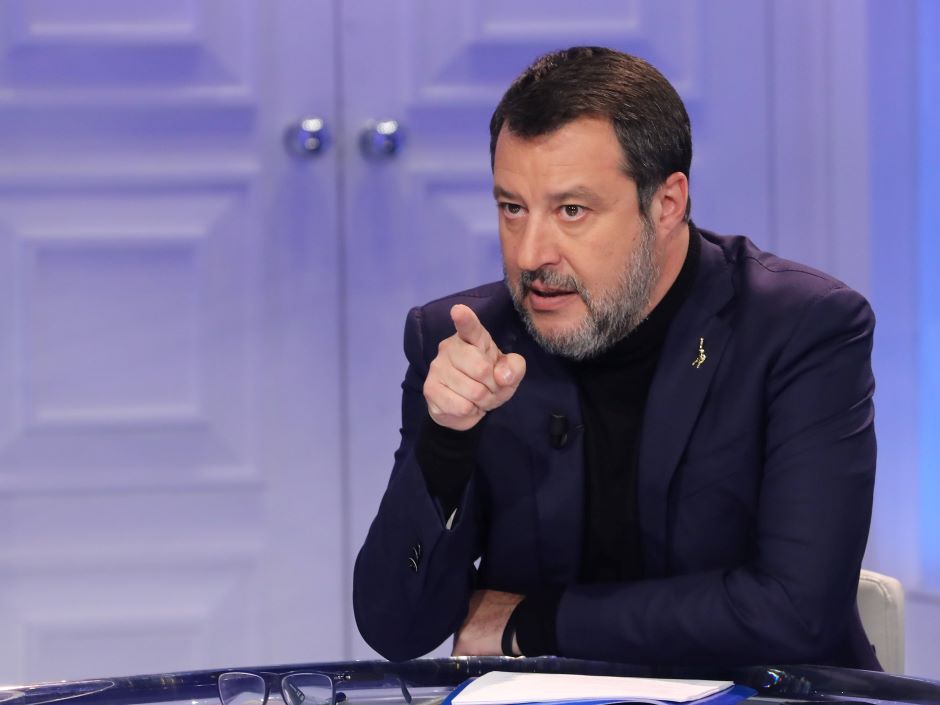 Il vice primo ministro italiano Salvini va sotto processo per il caso dei migranti illegali