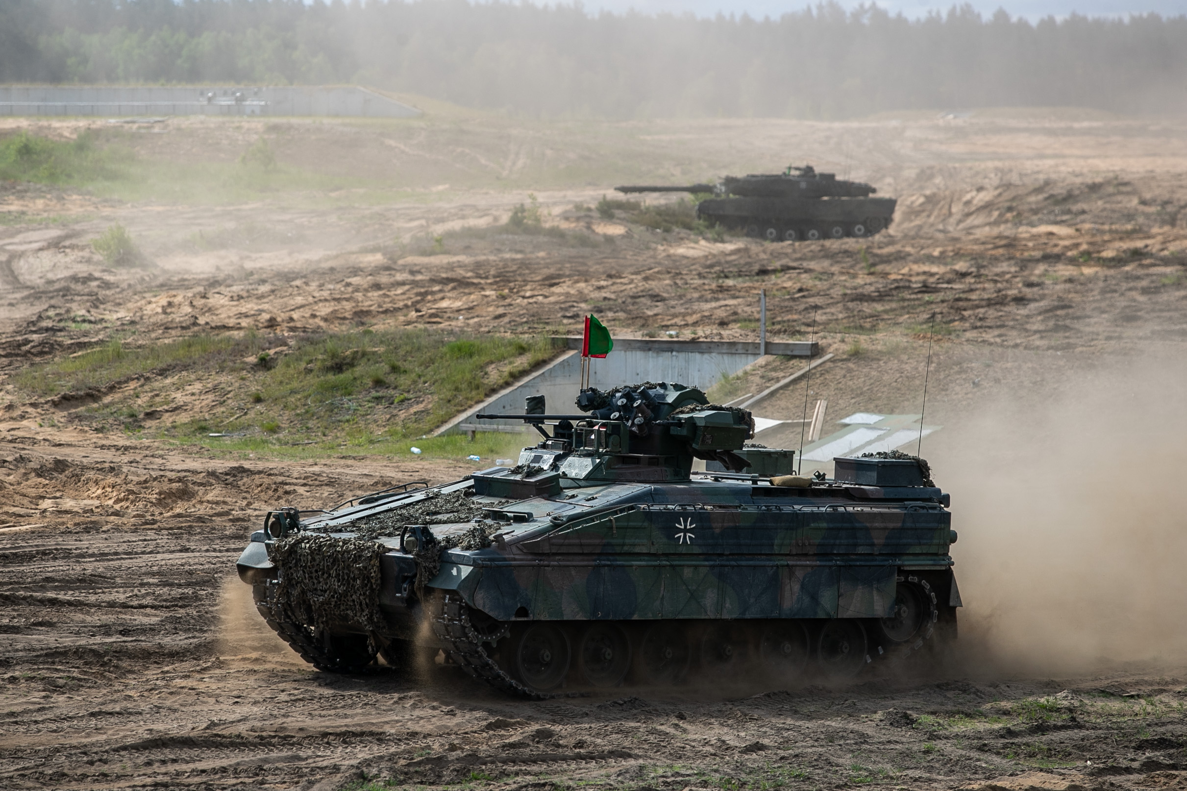 Norge skal begynne å montere Leopard 2 stridsvogner