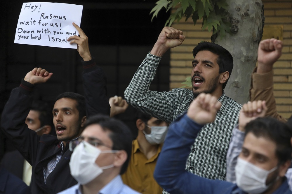 La Turchia ha annullato la visita di un ministro svedese a causa di una manifestazione programmata: ha minacciato di bruciare pubblicamente il Corano