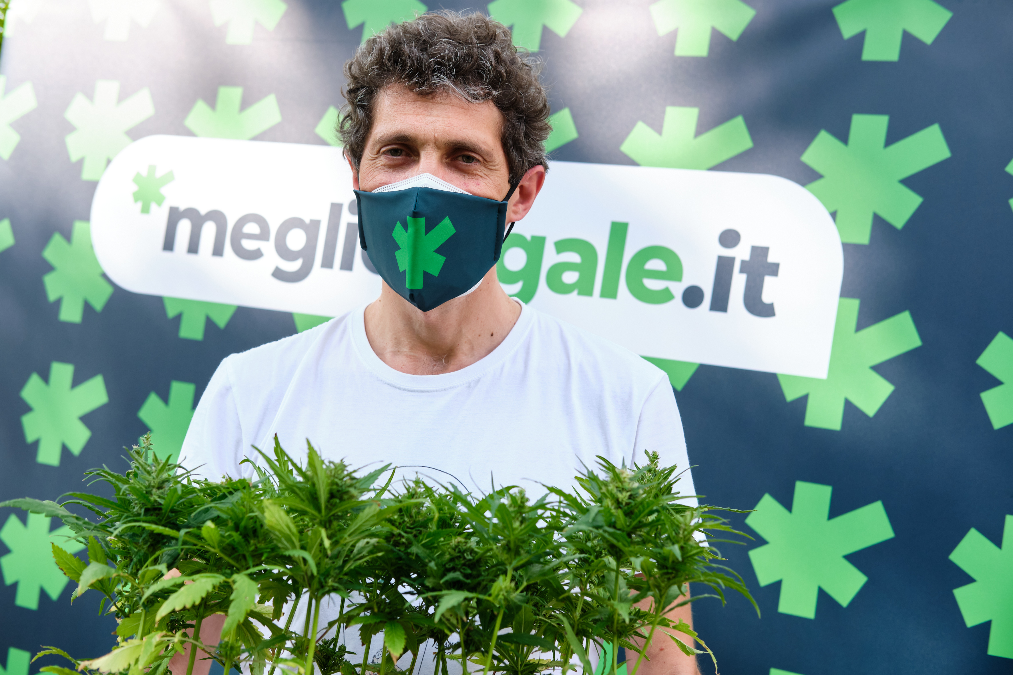 La commissione italiana ha votato per depenalizzare la cannabis