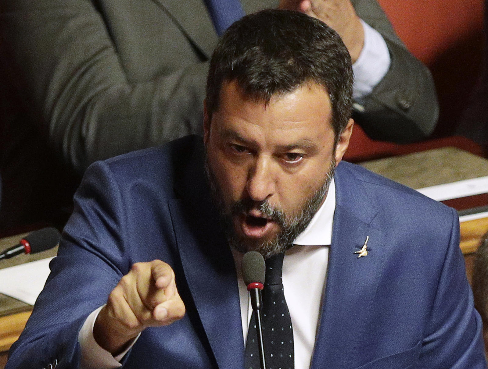 Il leader della Lega italiana Salvini è stato nuovamente preso di mira per i suoi legami con la Russia