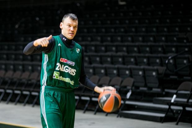 prekybos strategija fantazijos futbolas svyruojančios akcijų prekybos strategijos