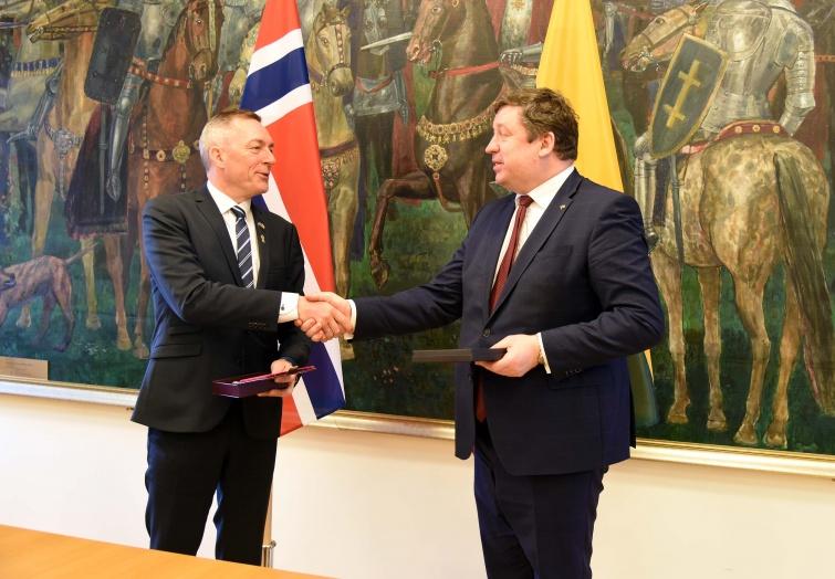 Forsvarsministre i Litauen og Norge diskuterte den økende russiske trusselen