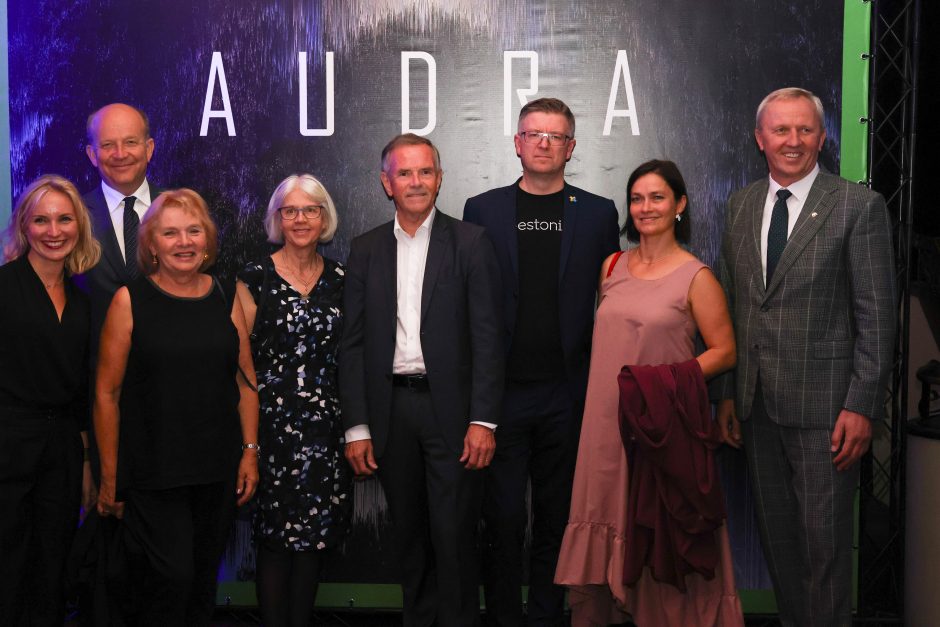 Æresgjester samlet seg til den første premieren på den nye sesongen av Kaunas National Drama Theatre «Audra».
