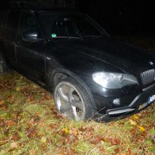 Vogtu „BMW X5“ nuo pareigūnų tauragiškiui pasprukti nepavyko
