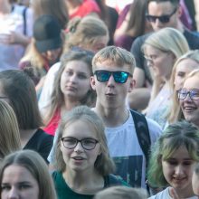 Studentai šėlo su makaronais, indiškais saldėsiais ir „Baltuoju kiru“ 