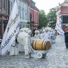 „Volfas Engelman“ Aludarių dienos šventėje netrūko ir gero alaus, ir skambios muzikos