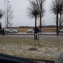 Į avariją pateko policijos automobilis, sužaloti trys patruliai