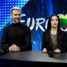 „Eurovizijos“ organizatoriai žada stebinti ne tik netikėtu vedėjų duetu
