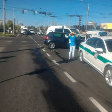 Patrulių ekipažo ir „VW Golf“ avarija vykstant į „Molą“: kas nukentėjo labiausiai?