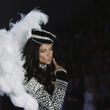 „Victoria's Secret“ angelai pristatė naują kolekciją