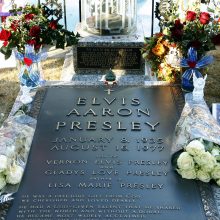 Gerbėjai švenčia rokenrolo karaliaus E. Presley 80-ąjį gimtadienį