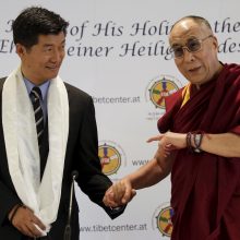 Tibeto vyriausybės tremtyje vadovu perrinktas L. Sangay siunčia žinią Kinijai