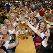 Į tradicinį alaus festivalį „Oktoberfest“ Miunchene – tik praėjus patikrą